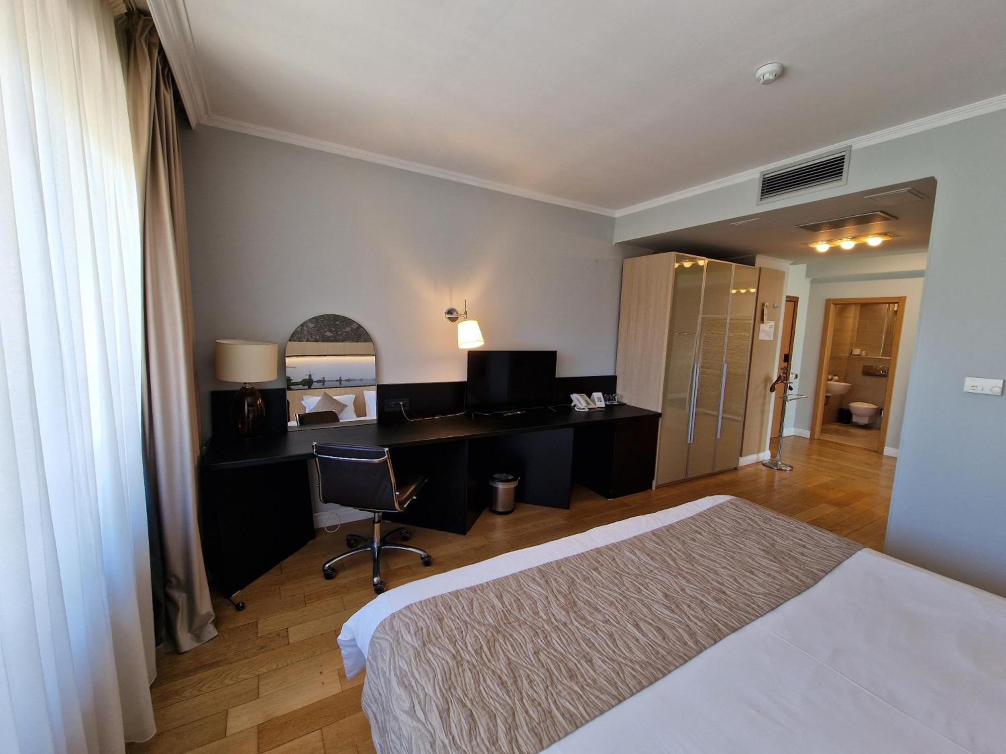 Hotel Sunny Hill Cluj-Napoca Exterior foto