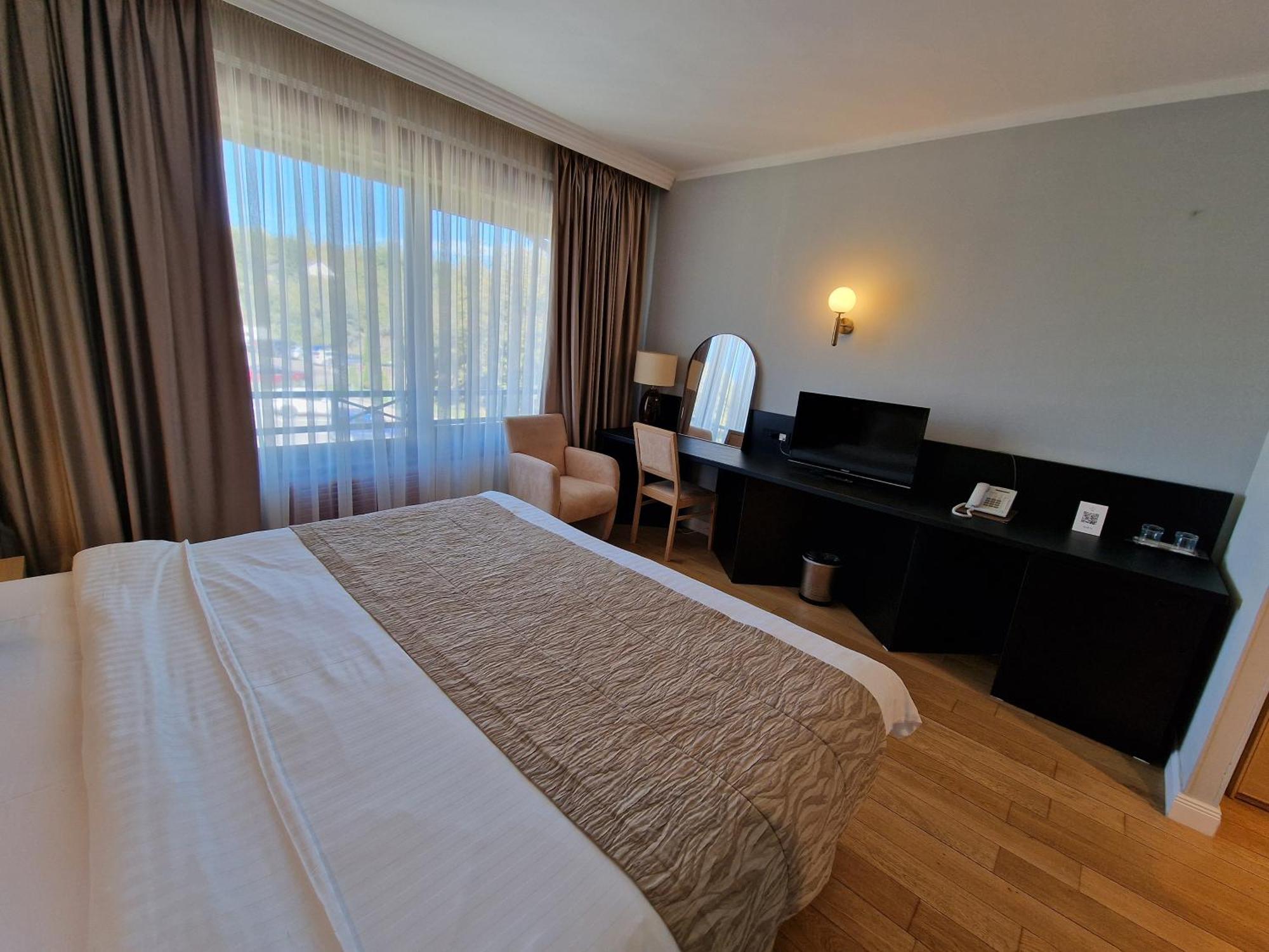 Hotel Sunny Hill Cluj-Napoca Exterior foto